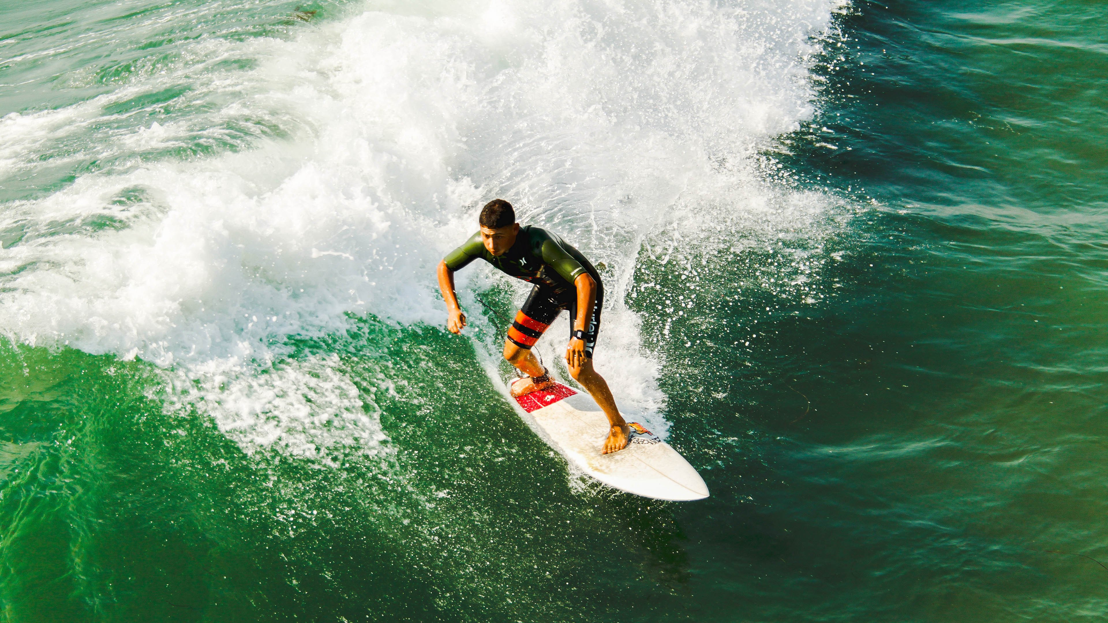 _国际动作足球：空中技巧引爆全场_，足球空中停球教学视频